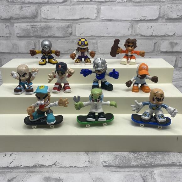 Tech Deck Dudes Figures Lot Skateboard Bundle lot of 10 - Picture 1 of 16